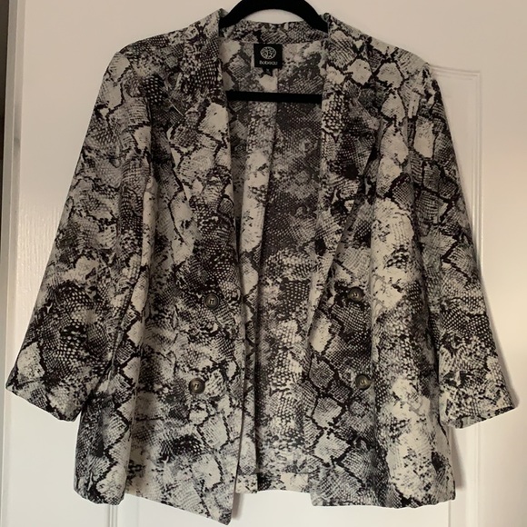 Snake Print Blazer - Picture 4 of 7